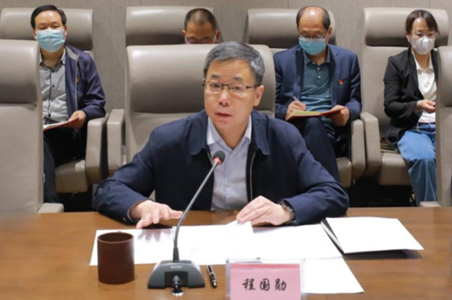 程國勛同志圍繞學(xué)習(xí)貫徹省第十四次黨代會精神講專題黨課